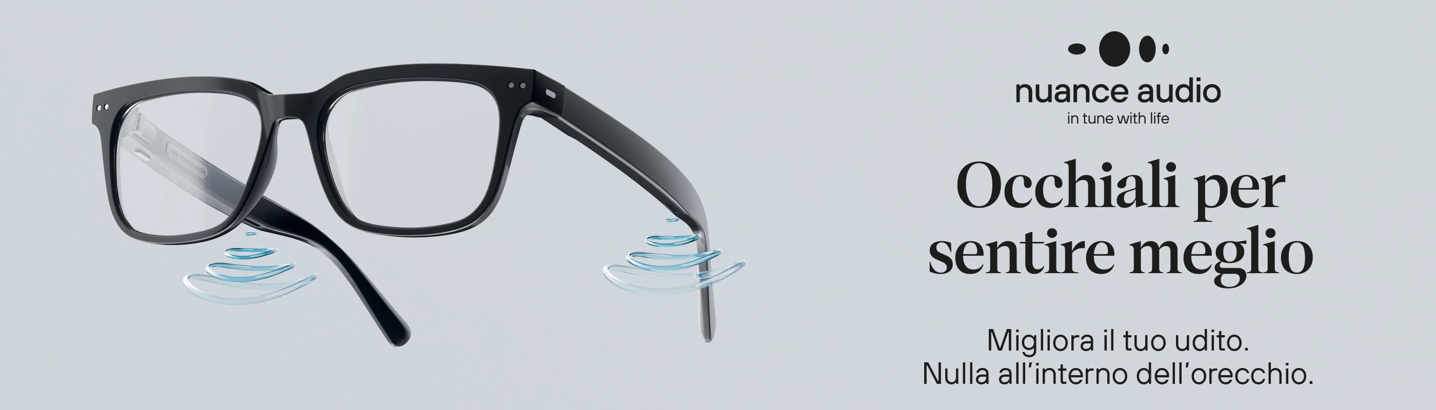 Primo piano degli occhiali smart Nuance Audio, tecnologia per l'udito.