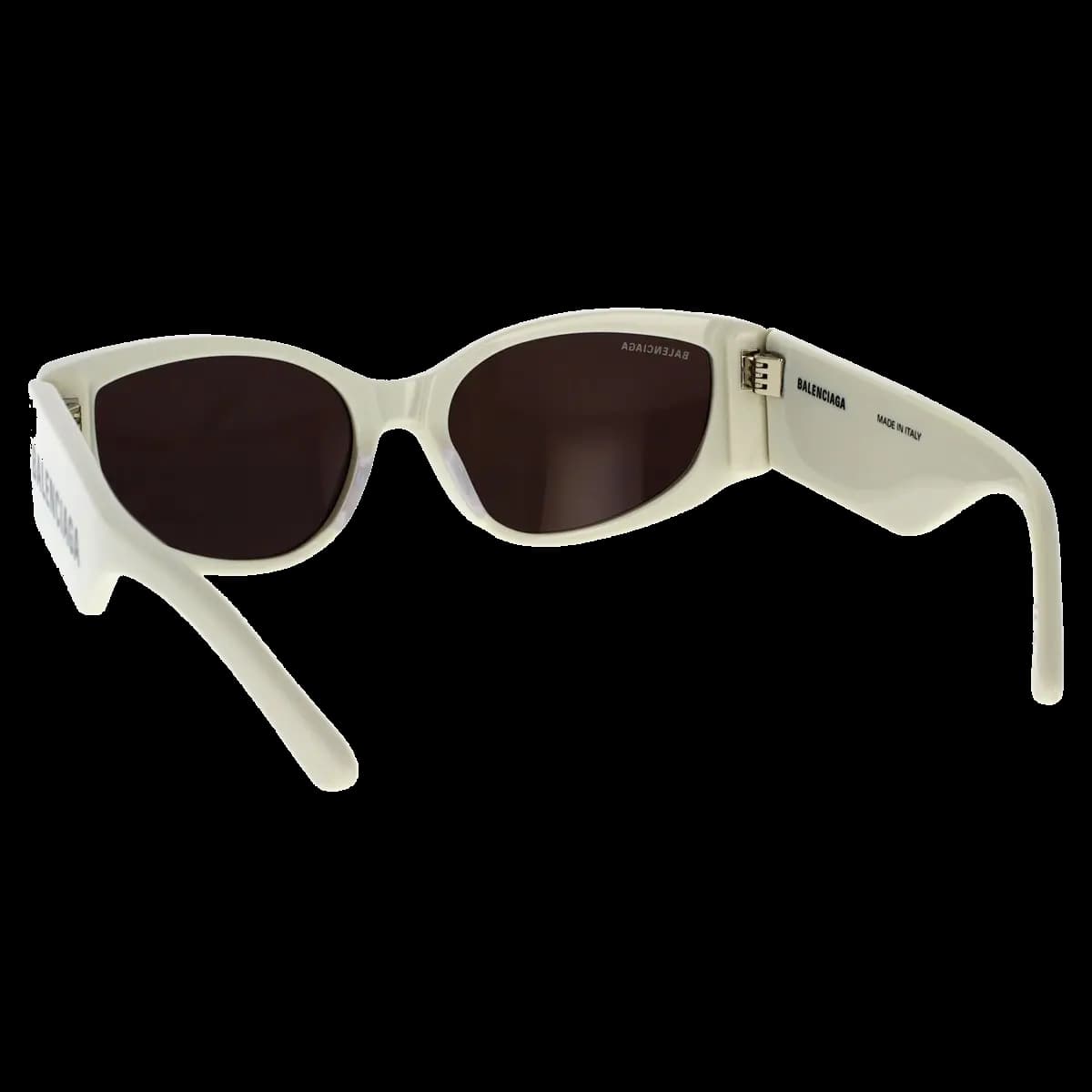 product-889652416649-3