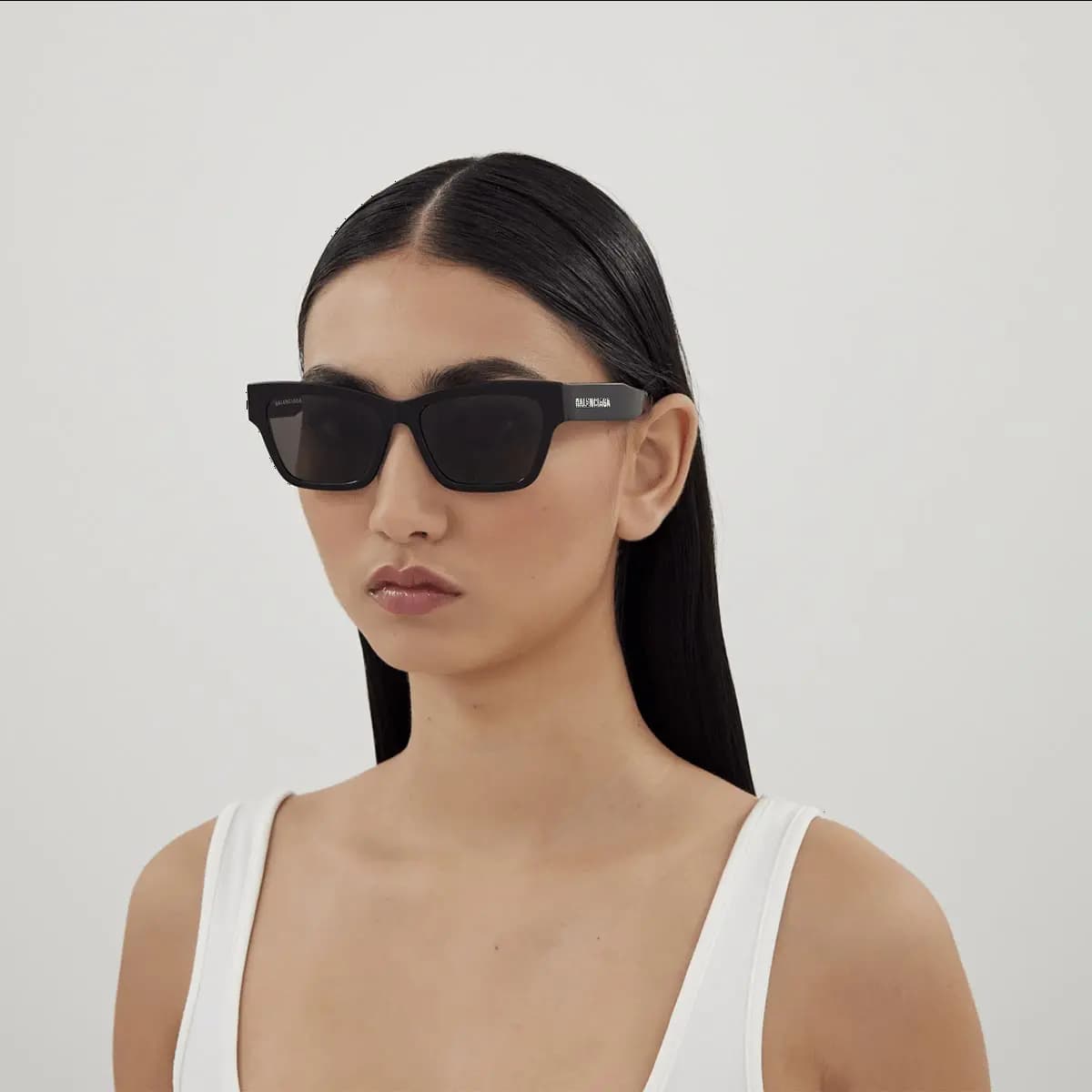 product-889652443386-3